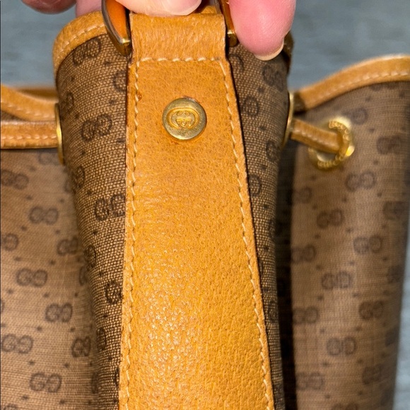 Gucci Micro GG Brown Monogram Shoulder Bag with Gold Accents Vintage - Picture 5 of 16